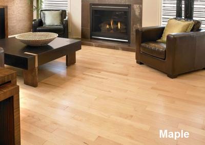 人工木材の床 - オーク材の板